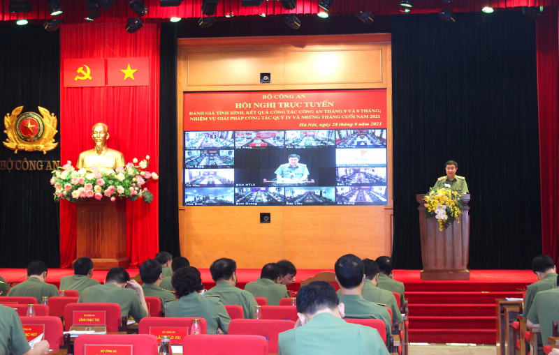 Lực lượng CAND vừa là trụ cột trên tuyến đầu chống dịch, vừa bảo đảm ổn định xã hội -0