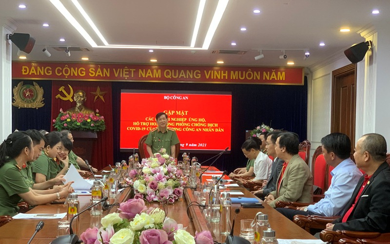Gặp mặt, tri ân các doanh nghiệp đồng hành cùng lực lượng CAND trong công tác phòng, chống dịch COVID-19 -0