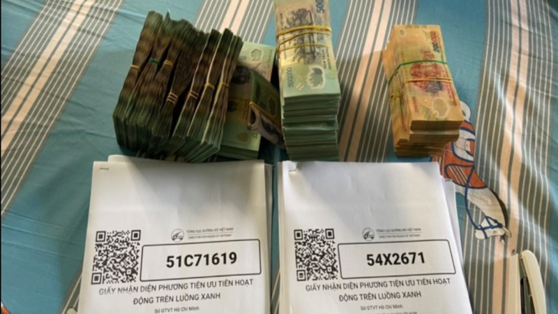 Triệt phá thành công đường dây làm thẻ luồng xanh, trục lợi tiền tỷ -0