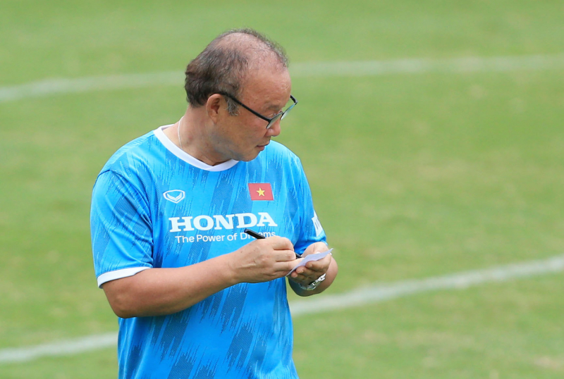 Vì sao ông Park không thể làm mới đội hình tuyển Việt Nam? -0