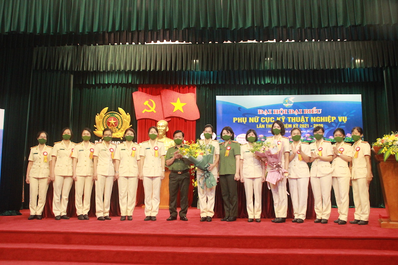 Nhiều sáng kiến và cách làm hay trên các lĩnh vực công tác, góp phần hoàn thành xuất sắc nhiệm vụ chính trị của đơn vị -0