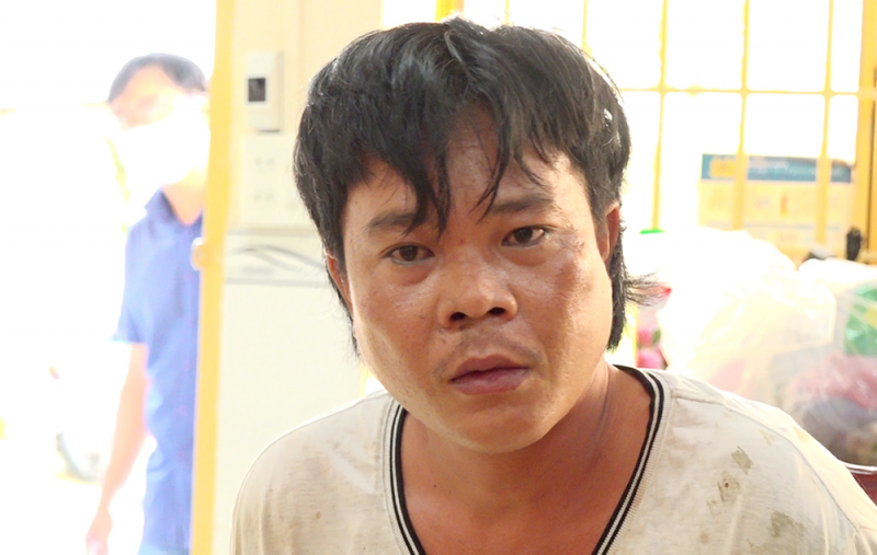 Tạm giữ đối tượng dùng cây xôm gạo đâm 3 người thương vong -0