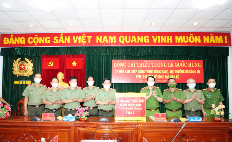 Công an tỉnh An Giang làm tốt công tác đảm bảo ANTT, an toàn phòng, chống dịch và an sinh xã hội -0
