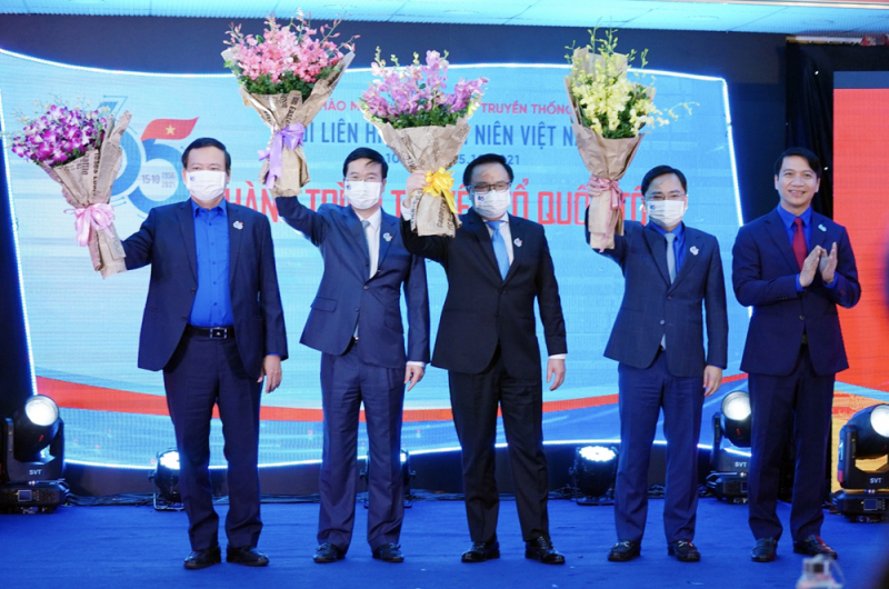 Thắp sáng tương lai cho 650 trẻ em mồ côi do dịch bệnh COVID-19 -0