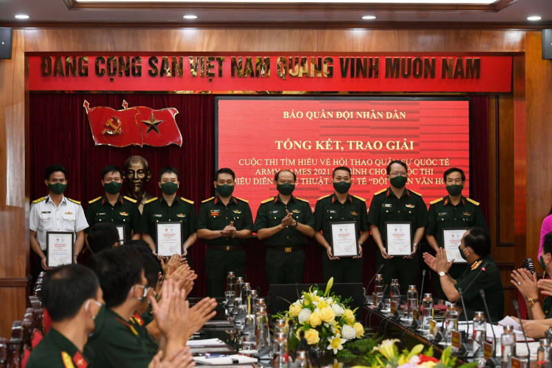 Trao giải Cuộc thi “Tìm hiểu về Hội thao Quân sự Quốc tế Army Games” -0
