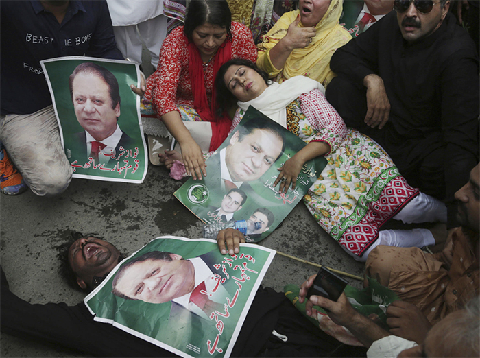 Dưới đáy chiếc hộp Pandora -0