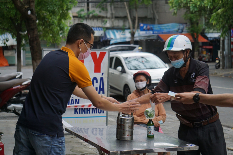 Đà Nẵng vẫn duy trì các chốt kiểm soát dịch COVID-19 khi thành phố mở lại tất cả các hoạt động -1