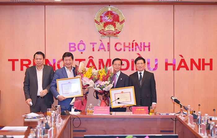 Xuất sắc xử lý nghẽn lệnh HoSE, SOVICO và FPT được Bộ trưởng Bộ Tài chính tặng bằng khen -0