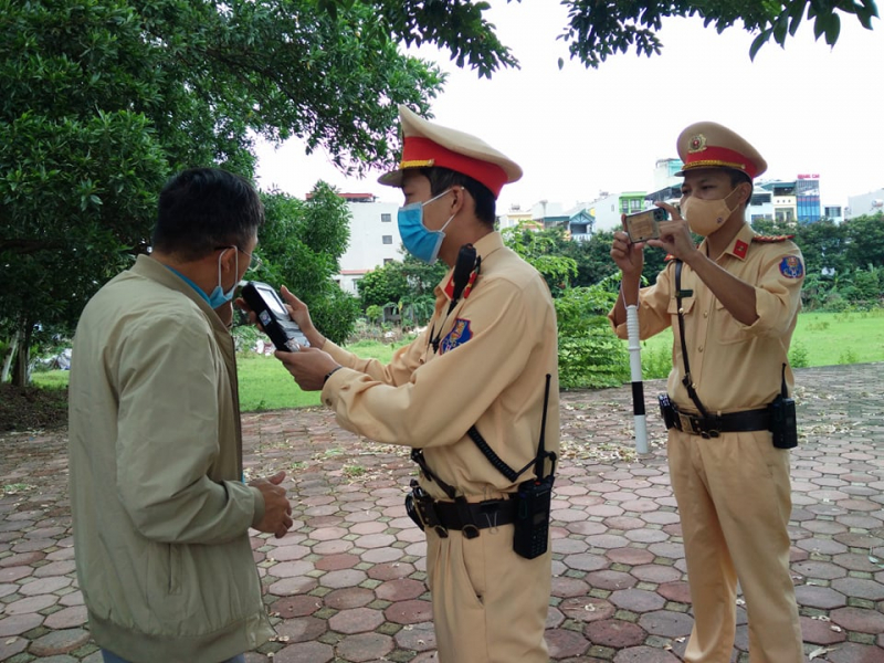 Tăng cường kiểm tra, xử lý “ma men” cầm lái khu vực ngoại thành -0