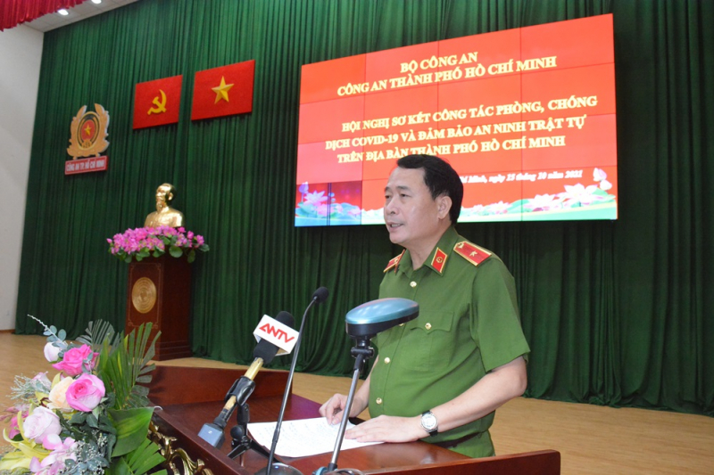 HCMC Police Department reviews local police efforts in COVID-19 prevention and combat -0
