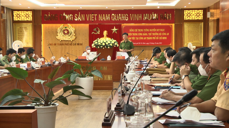 MPS leader works with HCMC on ensuring public order and security in post-COVID-19 period -0