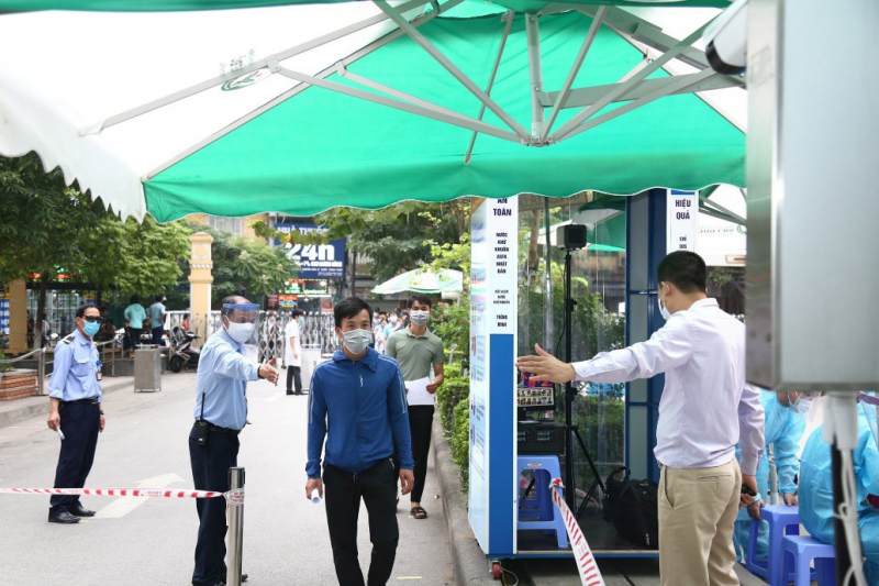 Hà Nội thêm 15 ca mắc COVID-19, có 9 F0 liên quan đến Bệnh viện Hữu nghị Việt Đức -0