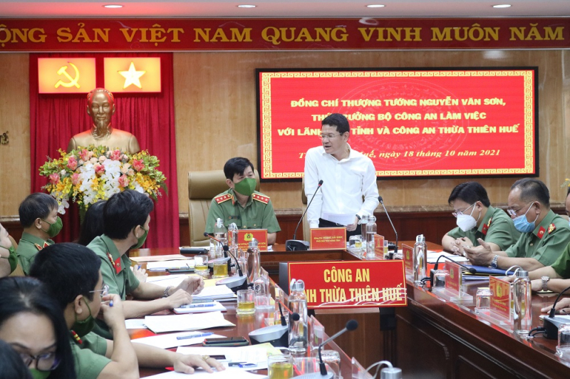 Thứ trưởng Bộ Công an Thượng tướng Nguyễn Văn Sơn làm việc với lãnh đạo tỉnh Thừa Thiên Huế và Công an -0