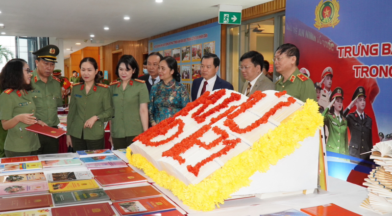 Lan tỏa, phát triển văn hóa đọc trong CAND  -0