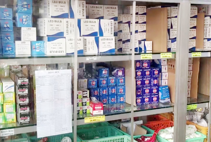 Phát hiện cửa hàng chứa lượng lớn đồ điện gia dụng không rõ nguồn gốc -0