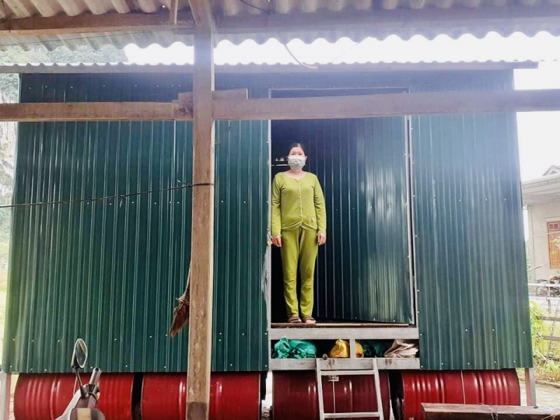 Đứng lại, chờ lũ... -0