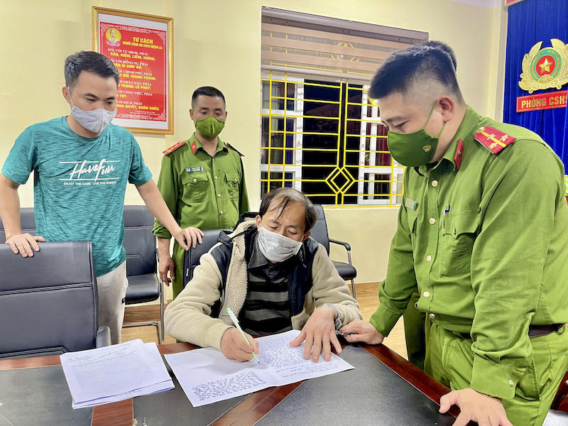 Đối tượng giết 3 người trong một gia đình ở Bắc Giang đã bị Công an Lào Cai bắt giữ như thế nào ? -0