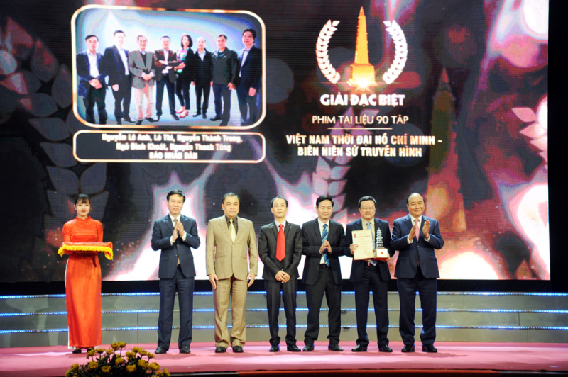 Tôn vinh những tác phẩm báo chí xuất sắc -0