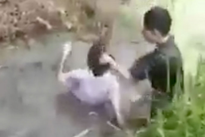 Công an vào cuộc điều tra vụ nữ sinh lớp 9 bị nam sinh lớp 8 hành hung. -0