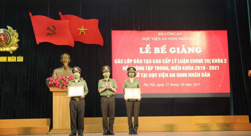 Học viện ANND trao bằng Cao cấp lý luận chính trị cho 155 học viên  -0