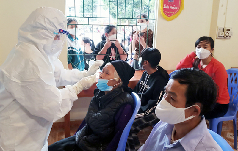 Khẩn trương truy vết các trường hợp liên quan ca dương tính COVID-19 trong cộng đồng tại Hà Giang -0