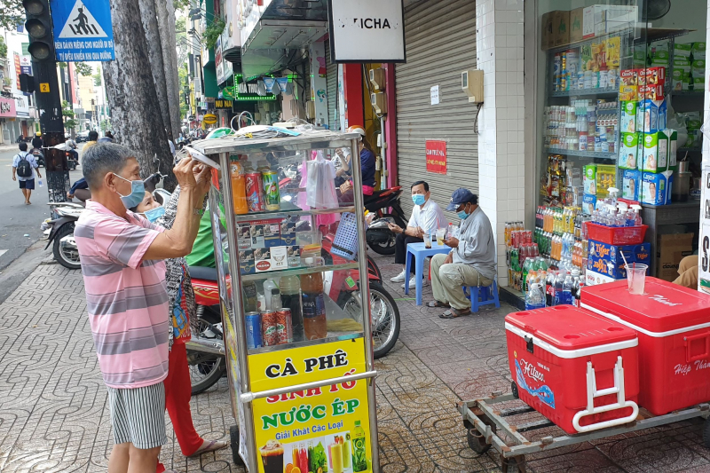 Ho Chi Minh City allows in-person dining -0