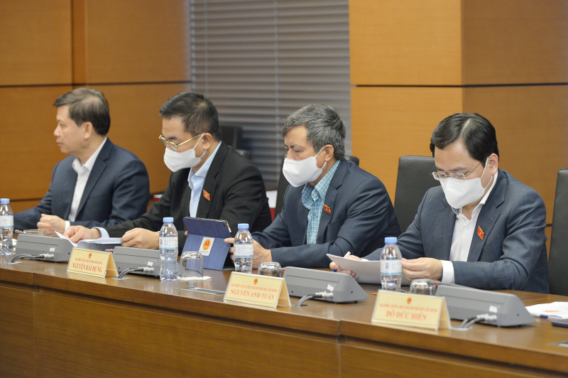 Đào tạo nguồn nhân lực để tái cơ cấu nền kinh  -0