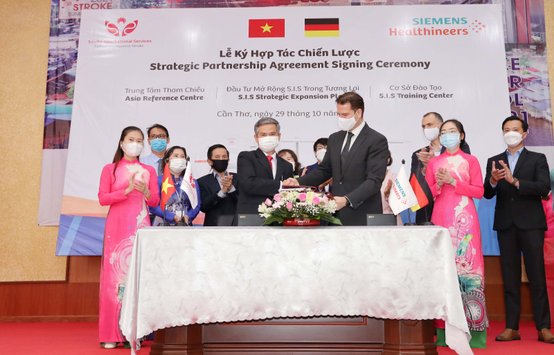 Bệnh viện đầu tiên ở ĐBSCL đạt chuẩn Bạch kim về điều trị đột quỵ -0