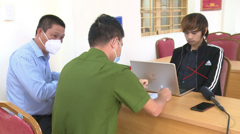 Bắt đối tượng lừa đảo bằng thủ đoạn kêu gọi từ thiện trên mạng -0