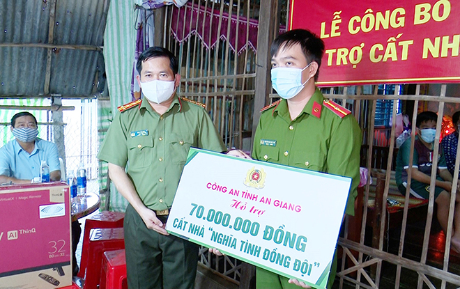 Những ngôi nhà ấm tình chiến sỹ Công an -0