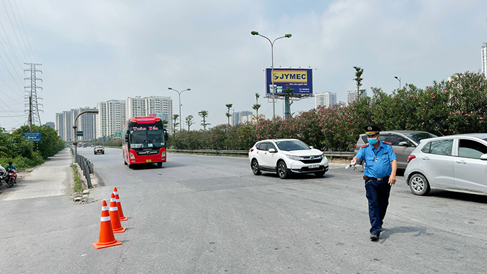 Phối hợp chốt trực, phân luồng đảm bảo an toàn giao thông đến tết Nguyên đán -0