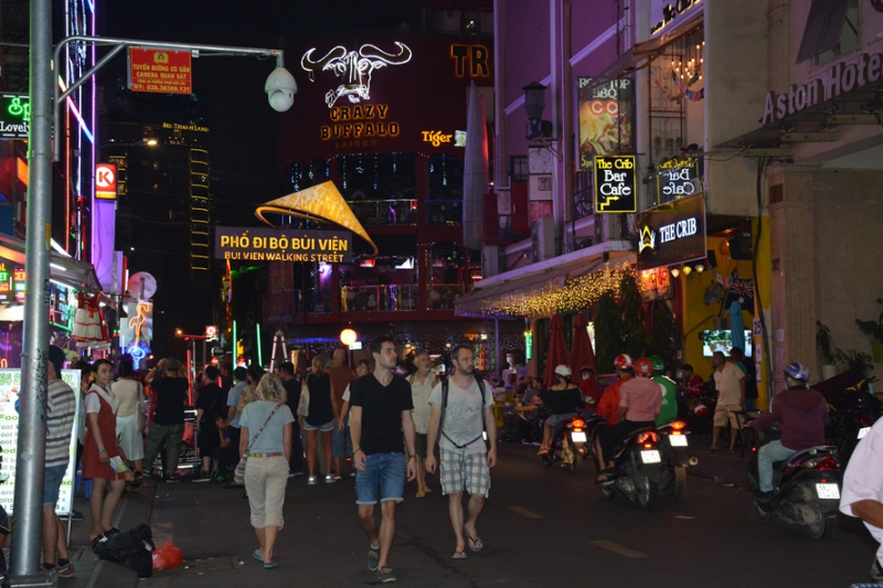 Tìm nhân chứng các vụ án cướp giật, trộm cắp tài sản người nước ngoài -0