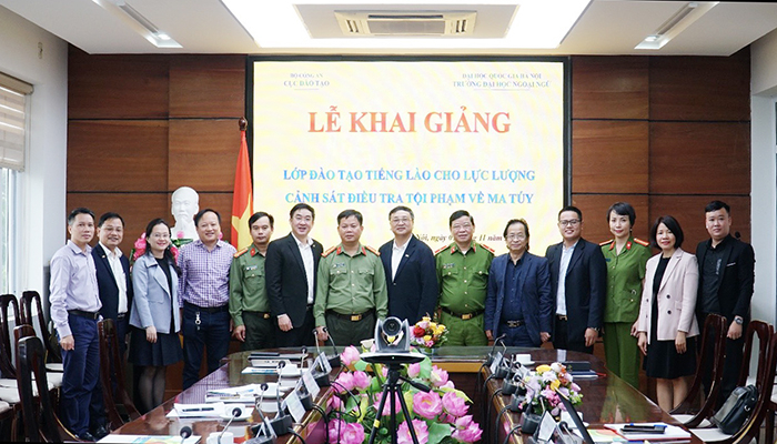 Training course on Lao language for counter-narcotics policemen opened -0