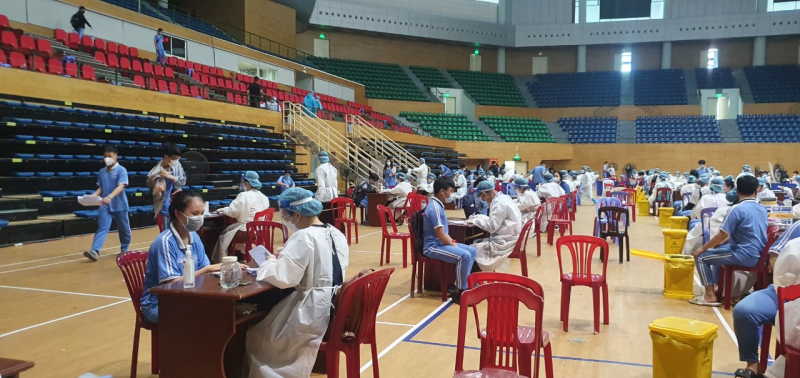 Đà Nẵng tiêm 46.000 liều vaccine cho học sinh -0