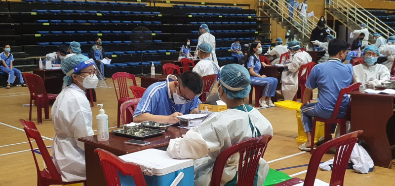 Đà Nẵng tiêm 46.000 liều vaccine cho học sinh -1