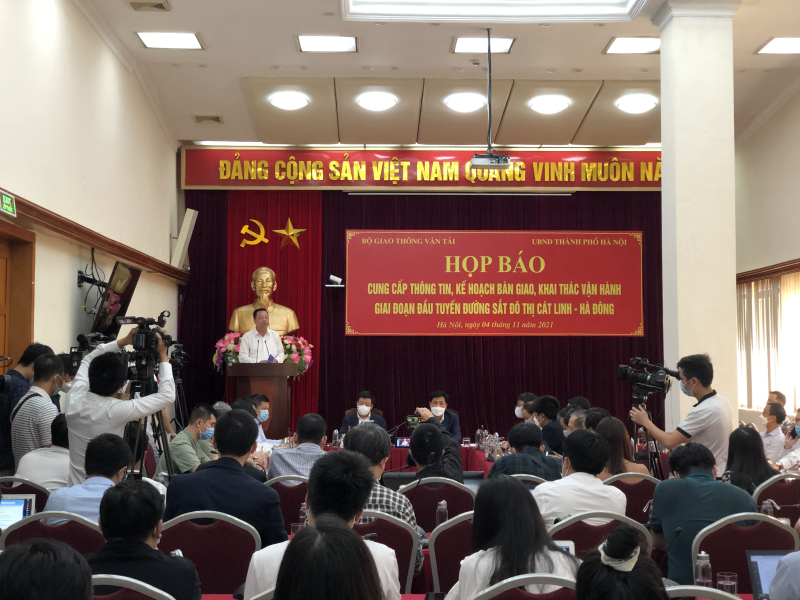 Từ 6/11: Đối tượng miễn phí đi xe buýt cũng sẽ được miễn phí đi đường sắt đô thị Cát Linh- Hà Đông -0