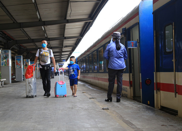 Các đơn vị thuộc lực lượng vũ trang được ưu tiên mua vé tàu Tết Nhâm Dần sớm -0