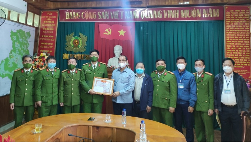 khen thưởng thành tích ban chuyên án .jpg -0