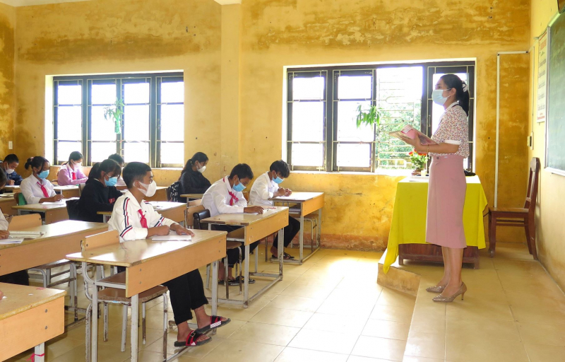 Dịch bệnh lây lan, tất cả trường học ở TP Huế chuyển sang dạy học trực tuyến từ 13/11 -0