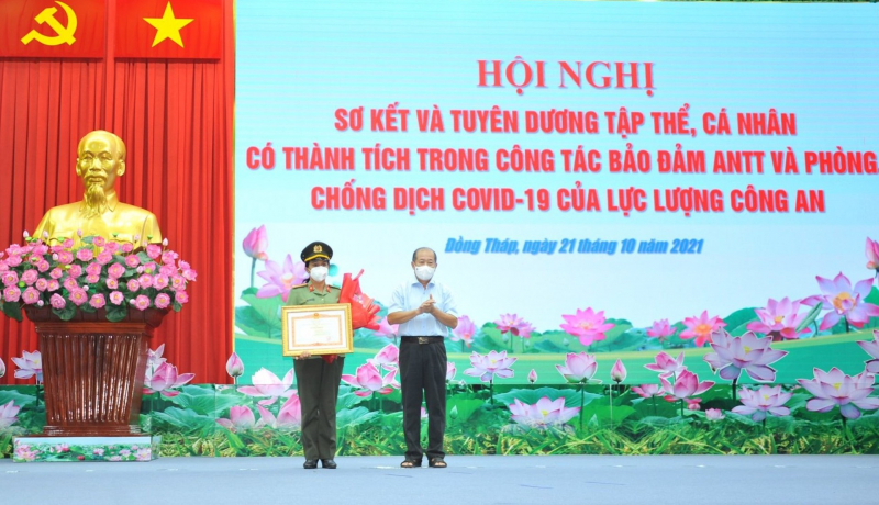 Một tấm gương tiêu biểu phòng, chống dịch COVID-19 -0