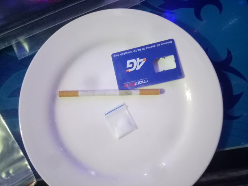 Công an thành phố Quảng Ngãi triệt xóa ổ ma túy trong Karaoke Sao Mai -0