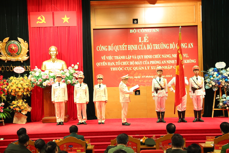 Ra mắt Phòng An ninh trên không, thuộc Cục Quản lý xuất nhập cảnh -2