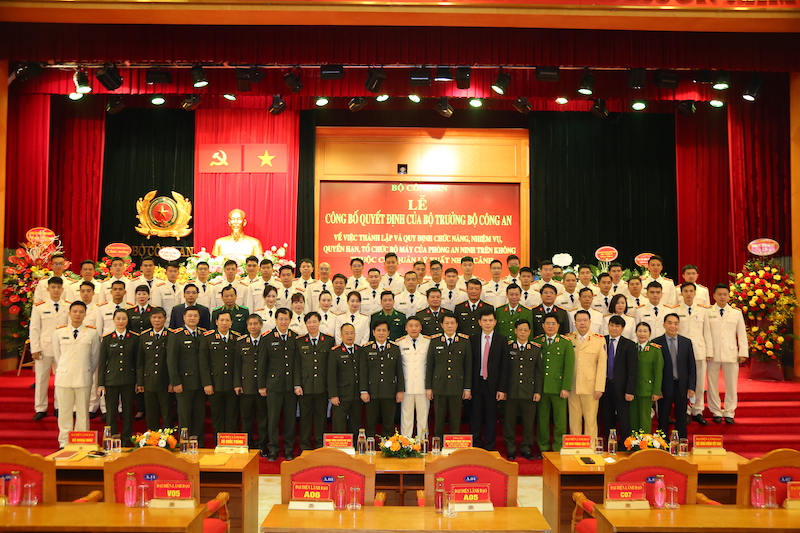 Ra mắt Phòng An ninh trên không, thuộc Cục Quản lý xuất nhập cảnh -0