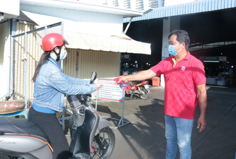 Chợ an toàn “lên ngôi” mùa dịch COVID-19 -0