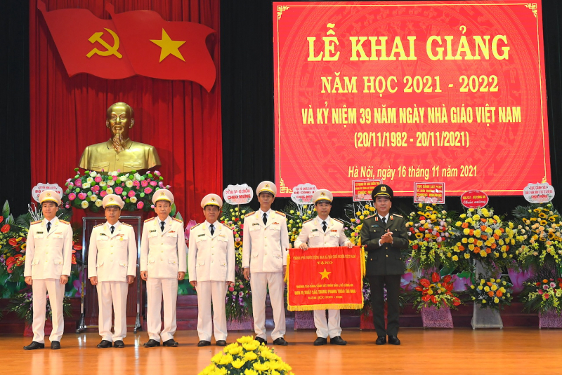 Trường Cao đẳng CSND I vinh dự nhận hai Cờ thi đua của Chính phủ -0