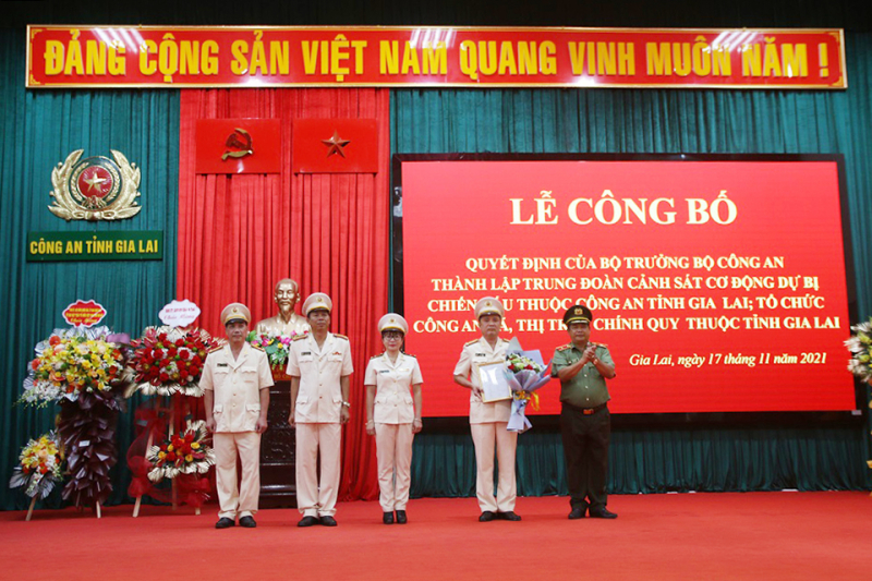 Công an Gia Lai thành lập Trung đoàn CSCĐ dự bị chiến đấu -0