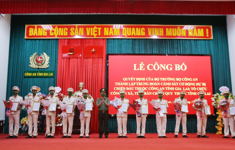 Công an Gia Lai thành lập Trung đoàn CSCĐ dự bị chiến đấu -0