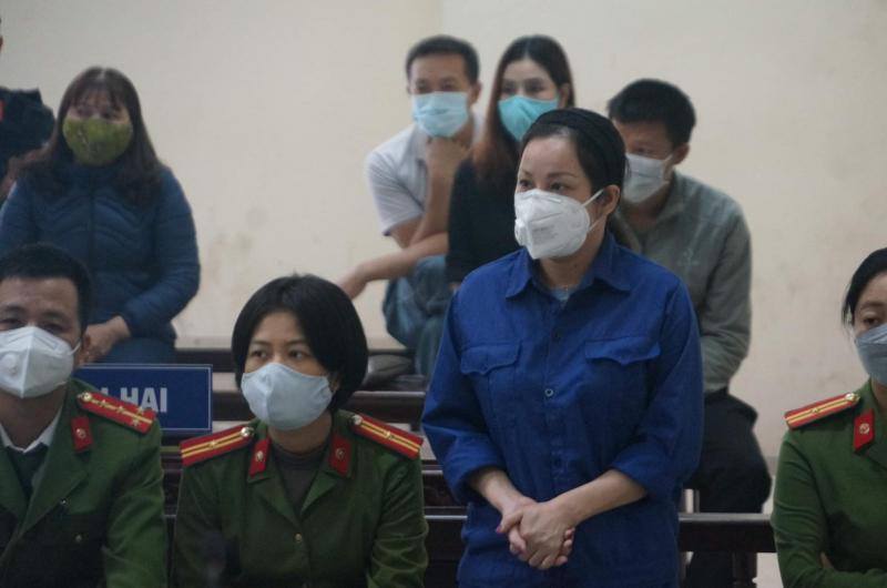 bị cáo nguyễn thị dương .jpg -0