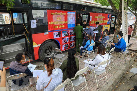 Police take creative measures to speed up e-ID card issuance program after lockdown -0