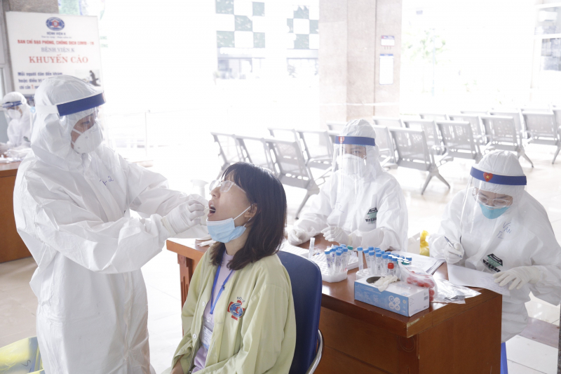 Hà Nội ghi nhận 218 ca nhiễm COVID-19, tiếp tục có 100 F0 cộng đồng -0